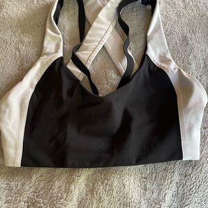 Lululemon black /white sports bra size 4